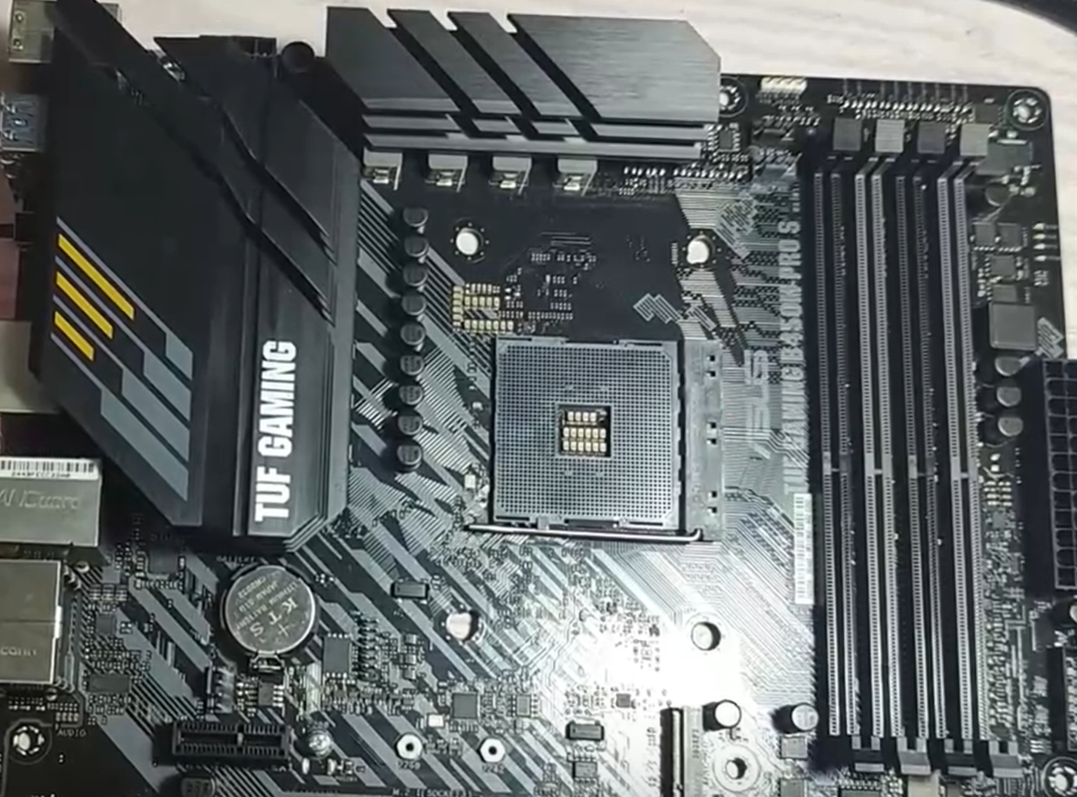 成都蘋果A1706開不了機(jī)屏幕不顯示維修案例 技術(shù)資訊 第1張